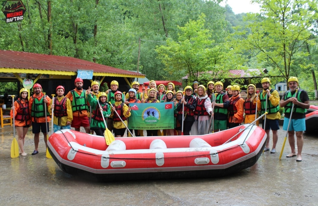 DÜZCE- MELEN ÇAYINDA RAFTİNG - Doğa Sporları Etkinliği