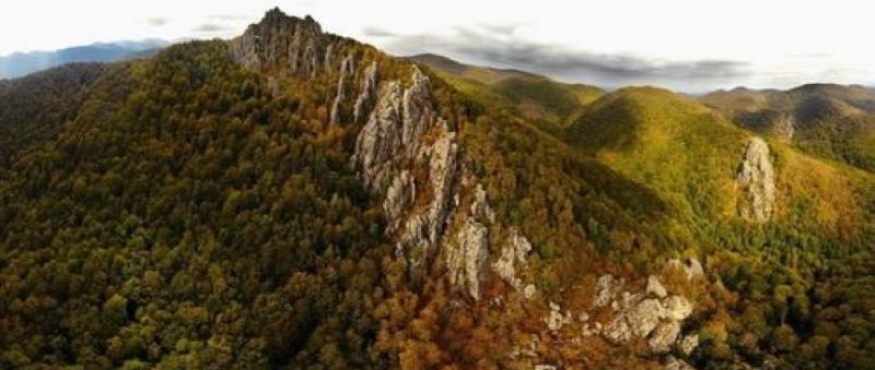 MONOPETRA KAYALIKLARI-CEHENNEM ŞELALELERİ SPORTİF DOĞA YÜRÜYÜŞÜ