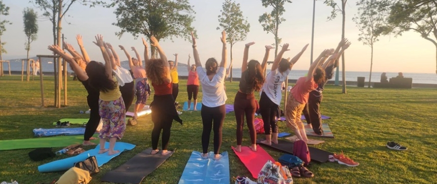 YOGA VE GÜNBATIMINI İZLEME 