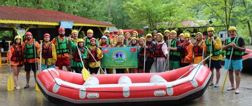 MELEN ÇAYINDA RAFTİNG